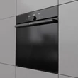 Kép 3/6 - Gorenje BPS6747A09DBGOT Beépíthető sütő,  12 sütési mód,hozzáaadott gőz, 77 liter , érintőképernyős kijelző, "A+" energiaosztály, PIROLITIKUS öntisztás,  teleszkópos sütősín két szinten