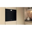 Kép 4/6 - Whirlpool WOI98HT2SBA Fekete üveg, finoman csukódó sütőajtó , MF8, SmartClean (hidrolitikus) sütőtisztítás, "A+", LCD TFT 3'5 kijelző (magyar nyelvű, érintőszenzoros), 2 teleszkópos sütősín, 73 liter