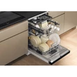 Kép 4/6 - Whirlpool W7F HS41 szabadonálló mosogatógép, 15 teríték, 8 program, 43dBA zajszint, fehér, PowerClean, NaturalDry. 3. evőeszköz kosár Kép 4/6 - Whirlpool W7F HS41 szabadonálló mosogatógép, 15 teríték, 8 program, 43dBA zajszint, fehér, PowerClean, NaturalDry. 3. evőeszköz kosár