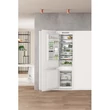 Kép 6/8 - Whirlpool WHC20T573P Beépíthető kombinált hűtő, 212/68 l , D , 6. Érzék Freeze Control, Total No Frost, Metal Multiflow, PUSH TO OPEN rendszer,  LED prémium világítás, digitális kijelző, palacktartó, FreshBox+, Deli Box,  32 dBA, 193,5x54x54,5 cm